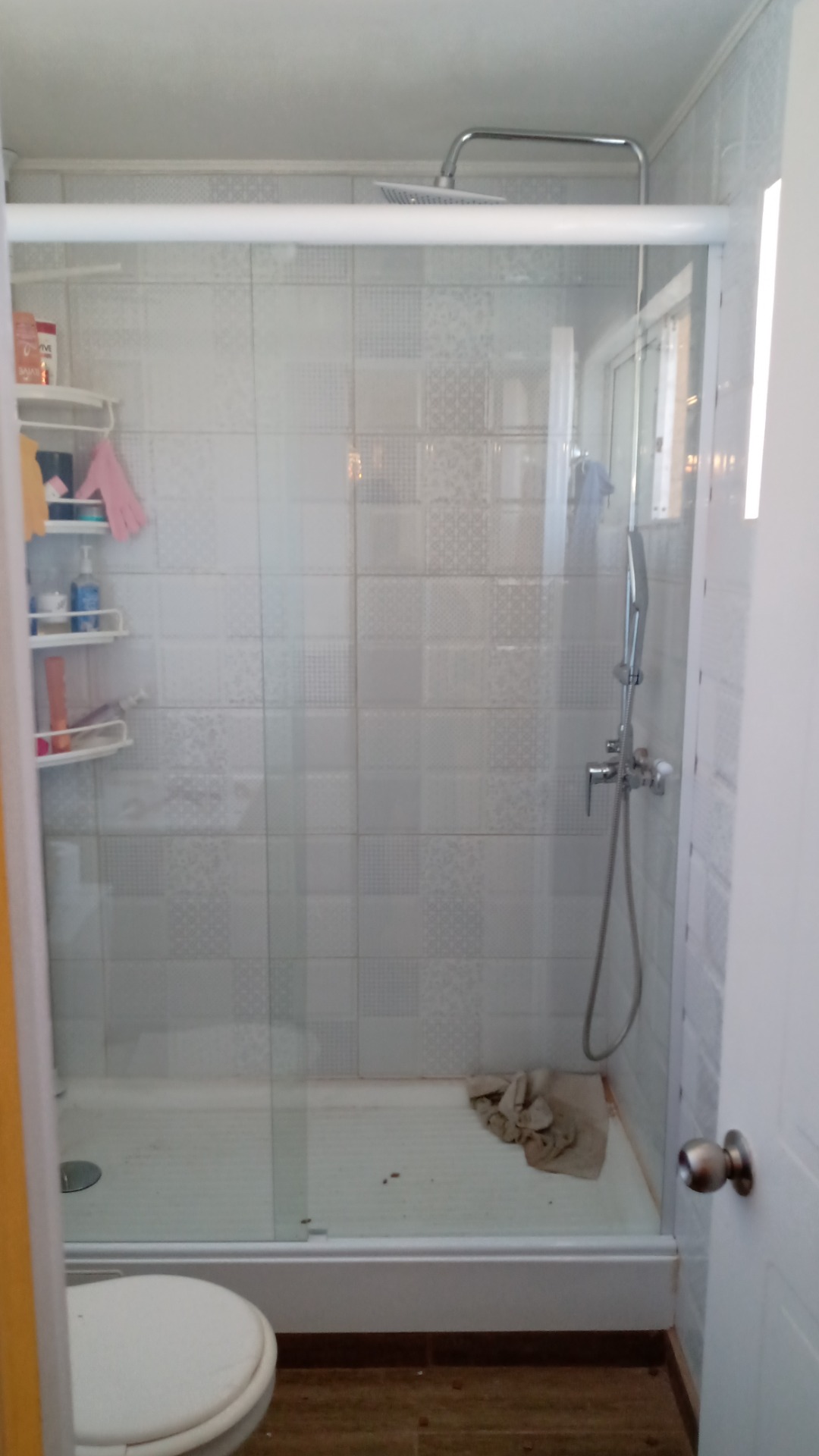Shower door con cristal templado